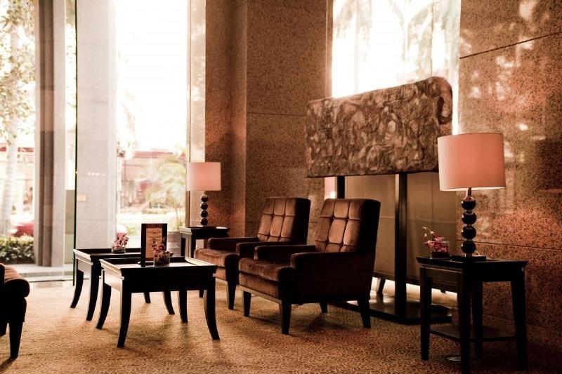 New World Makati Hotel, Manila Макати Интерьер фото The lobby of the hotel